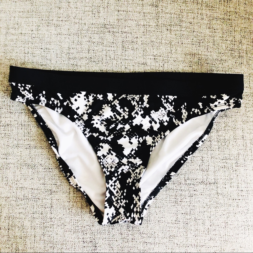 Bathing suit bottom